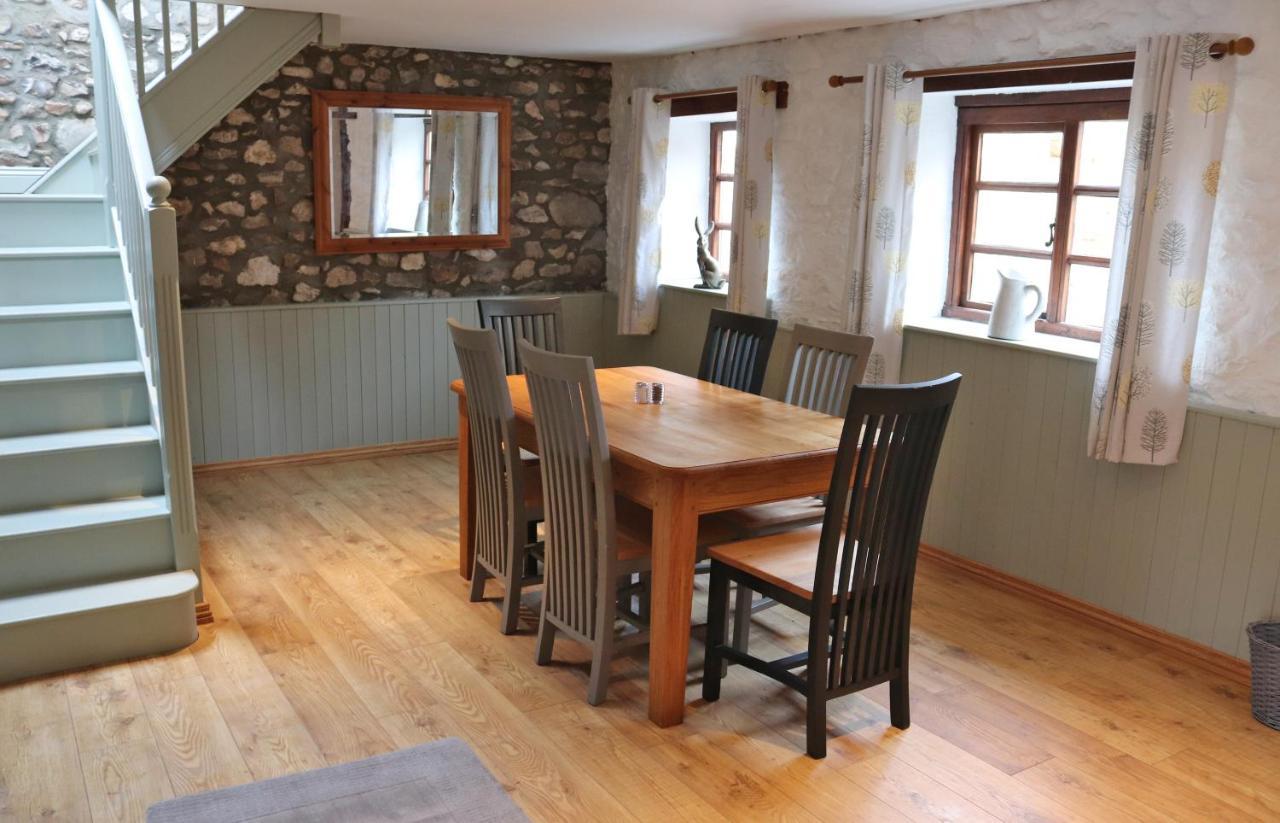 Pullman Cottage - The Culm Valley Inn Culmstock Eksteriør billede